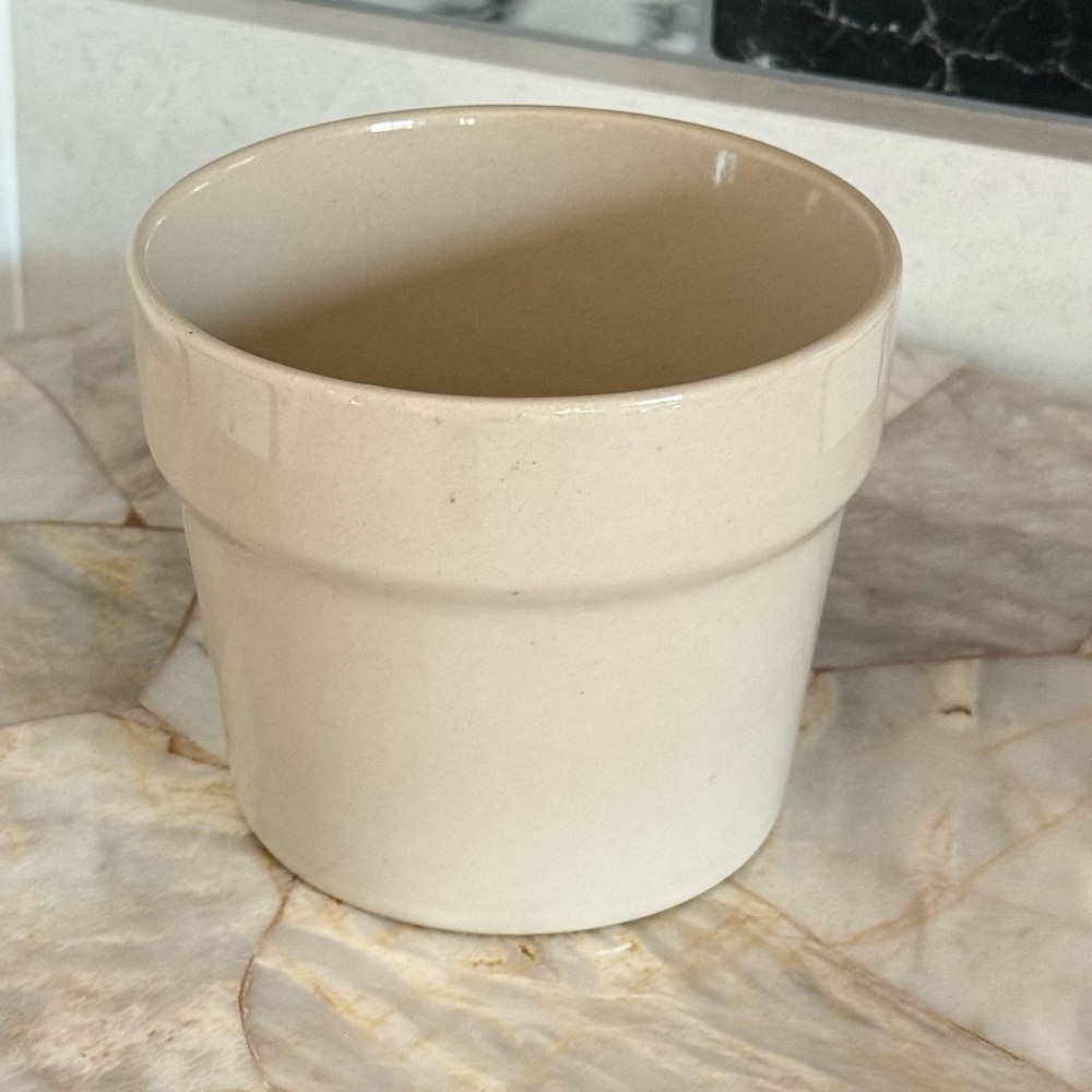 IKEA‎ Cream Ceramic Planter